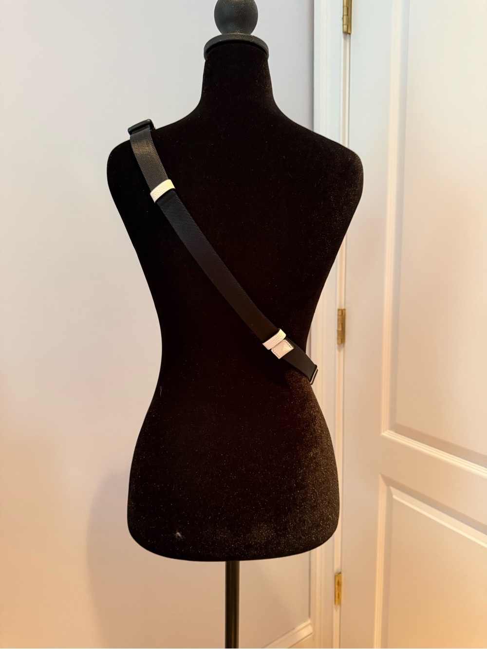 Coach White Pebbled Leather Crossbody Belt Bag with Black Strap - Picture 3 of 13